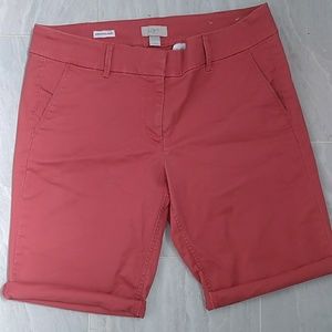 Loft Bermuda Roll Short Size 12